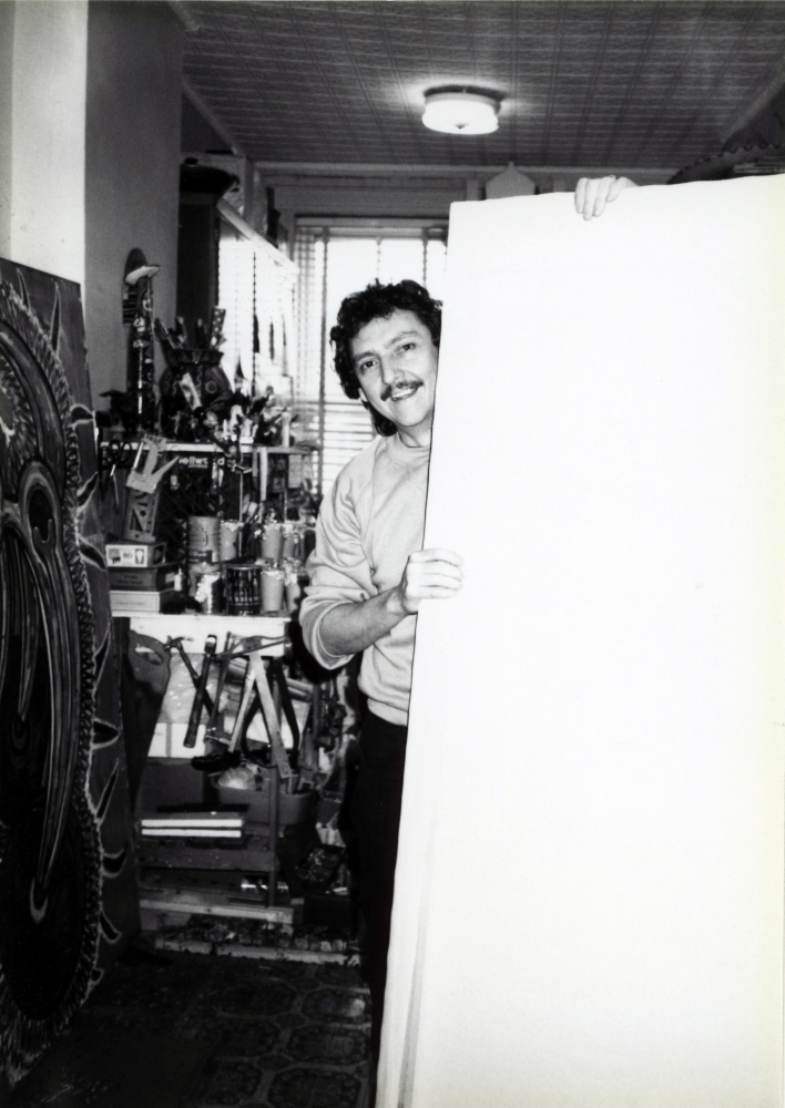 Luis Cruz Azaceta&nbsp;in his Queens studio in the early 1980s.